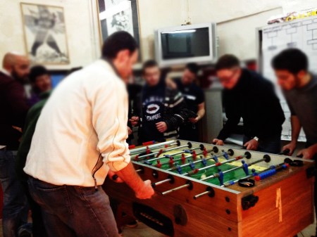 556322_431550353582410_136957929_n