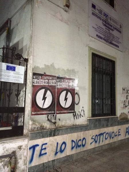 923120_10152253724387905_527939037_n