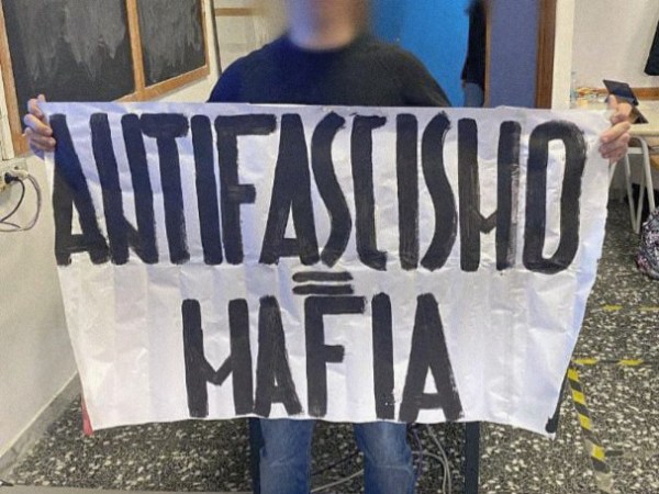 Il Doppio standard&nbsp;studentesco