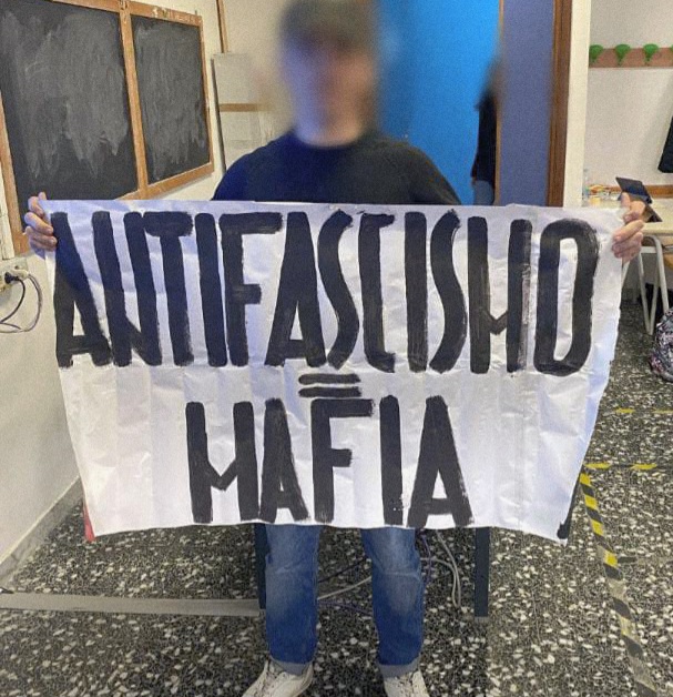 Il Doppio standard&nbsp;studentesco