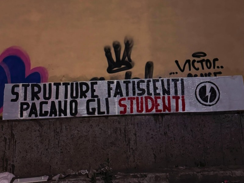 BLOCCO STUDENTESCO NAPOLI: STRUTTURE FATISCENTI, PAGANO GLI&nbsp;STUDENTI.